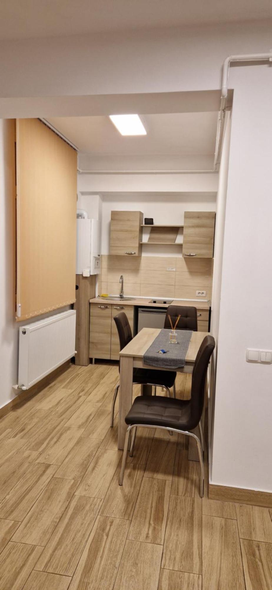 Apartamente Livada Римніку-Вилча Екстер'єр фото