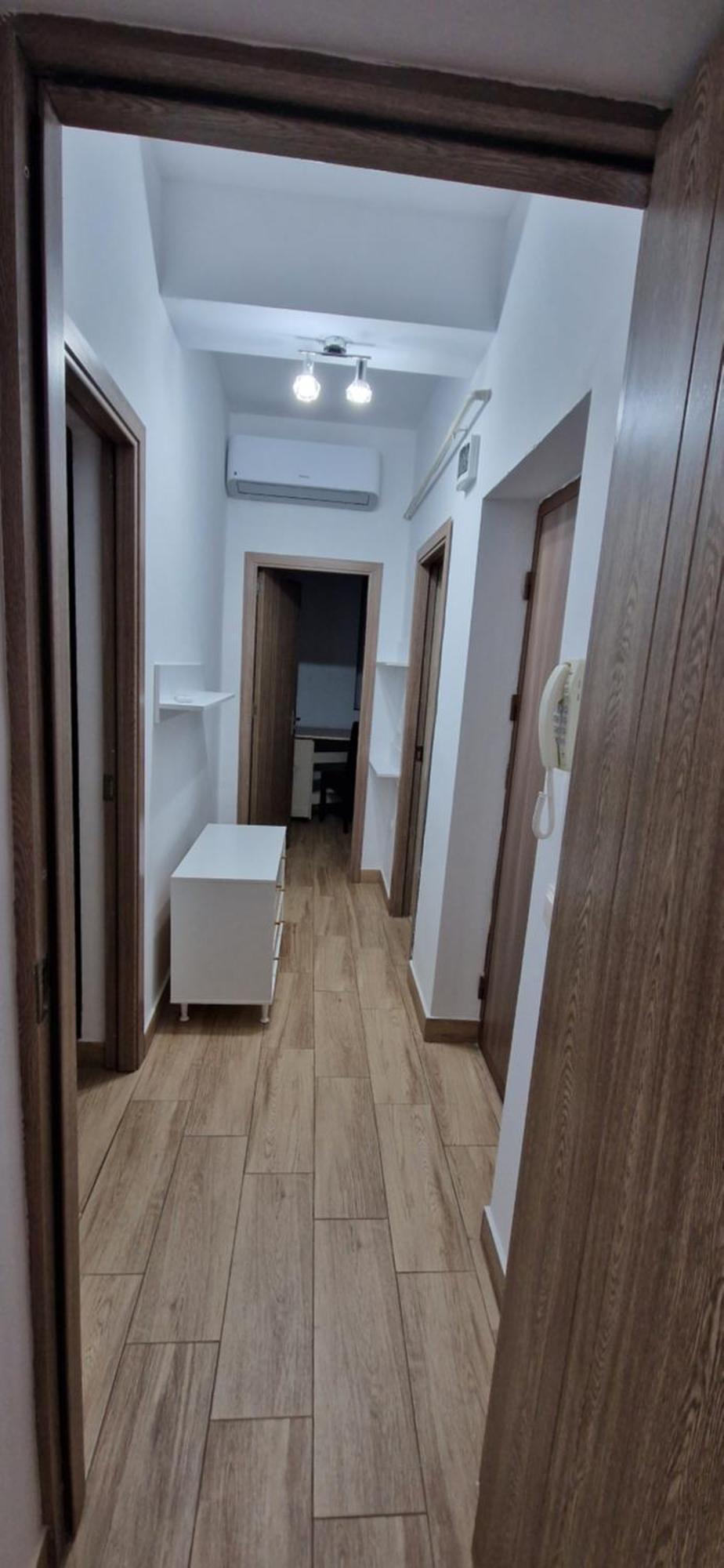 Apartamente Livada Римніку-Вилча Екстер'єр фото